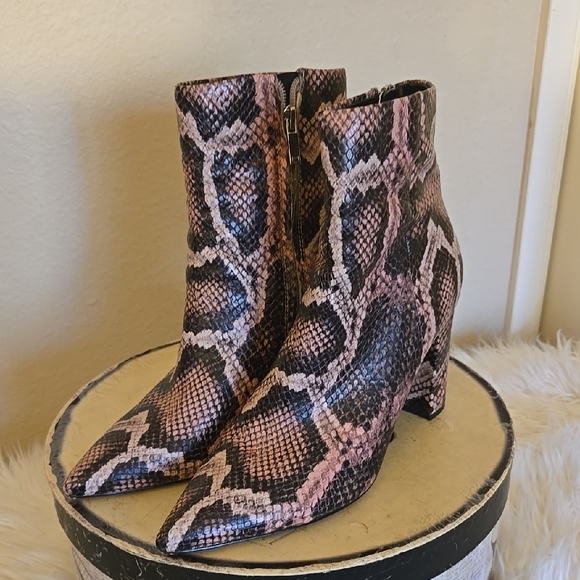 Pink and Black Ankle Booties with Chunky Heel - Picture 2 of 11